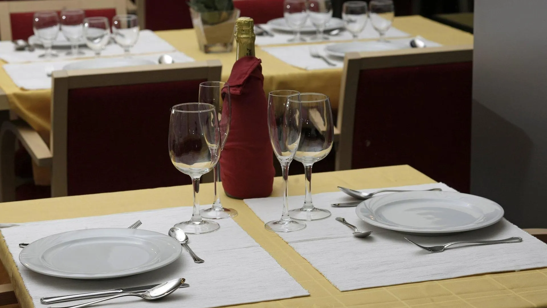 Holiday Inn Express Malaga Airport By Ihg Hotel